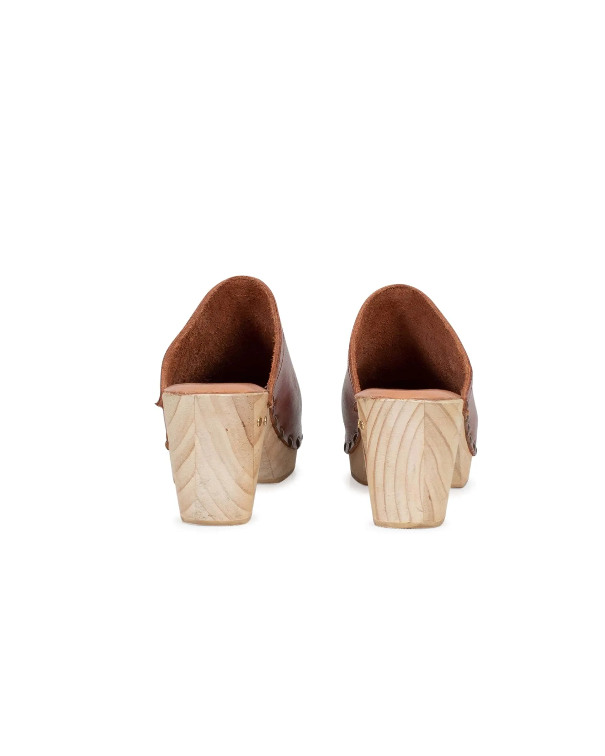 "Woodpecker"Clogs