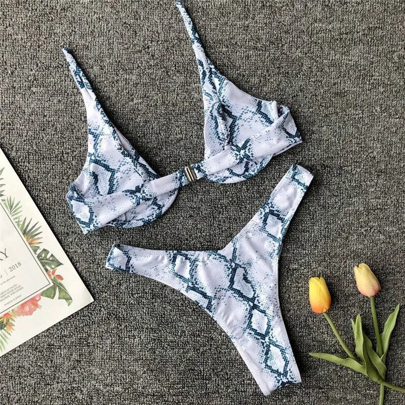 Women's Summer V-Neck Polyester Push-Up Bikini With Snake Print